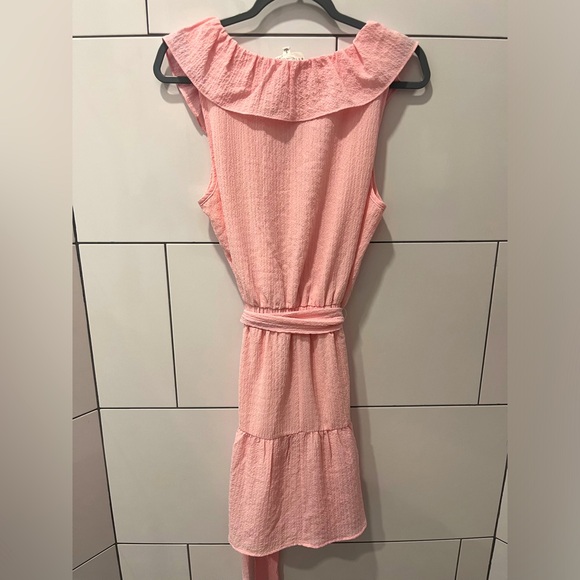 Peach dress - Picture 2 of 3